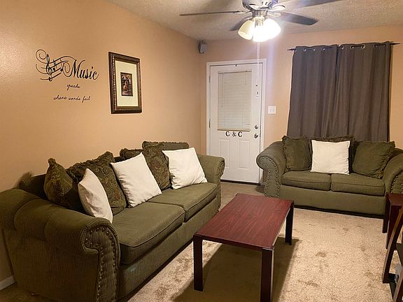 2nd image of 3910 Ivy Ln