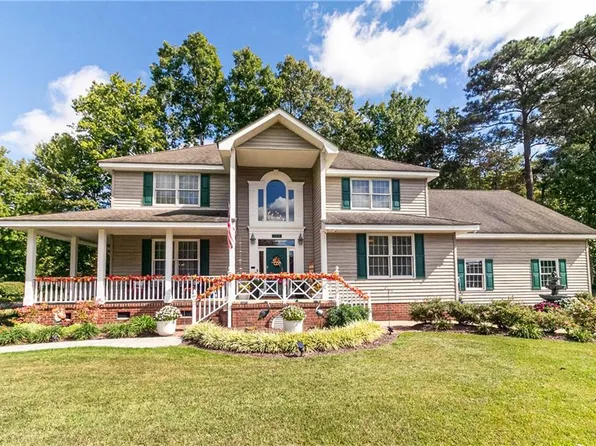 708 Pebble Quay, Chesapeake, VA 23320