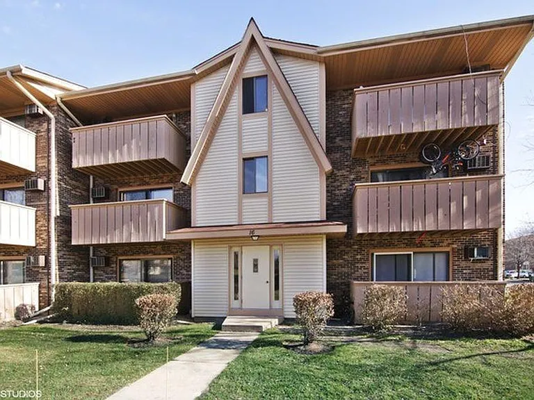 16 Echo Ct #11 — Photo 2