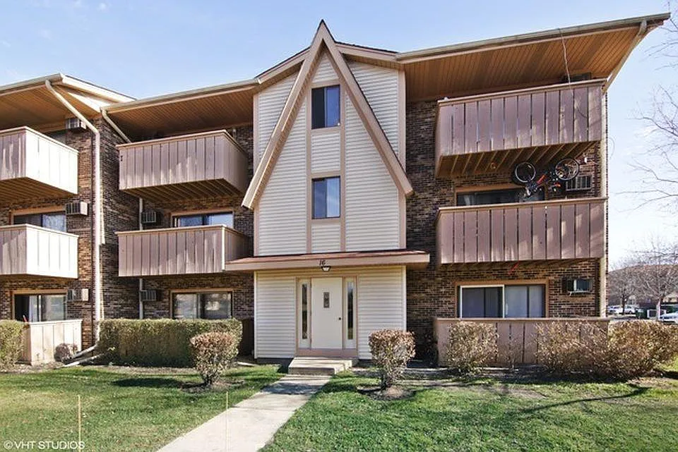 16 Echo Ct #11