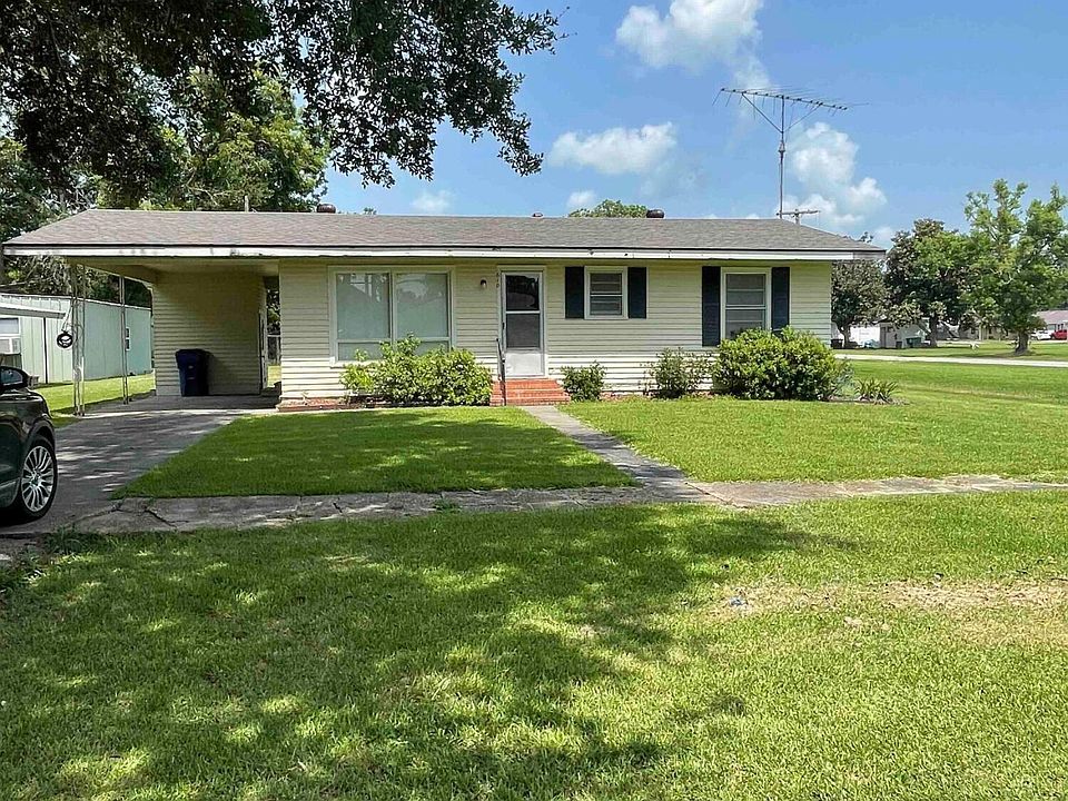 1st image of 610 N Boudreaux Ave