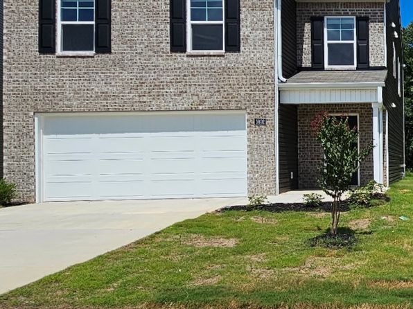 3902 Billie Ln NE