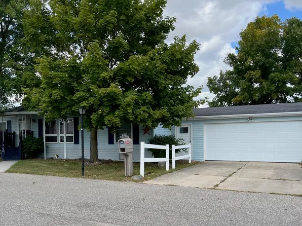 3150 Bagpipe Dr, Alma, MI 48801