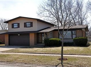 1044 W Nevada St, Glenwood, IL 60425