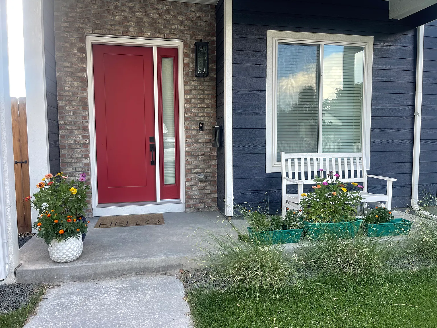 2421 S Cherokee St — Photo 3