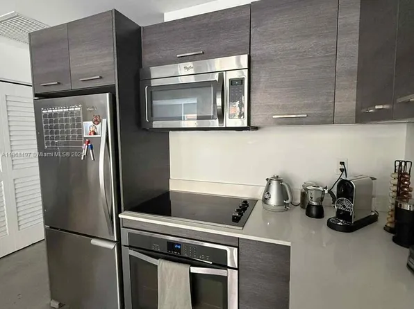 151 SE 1st St APT 503, Miami, FL 33131
