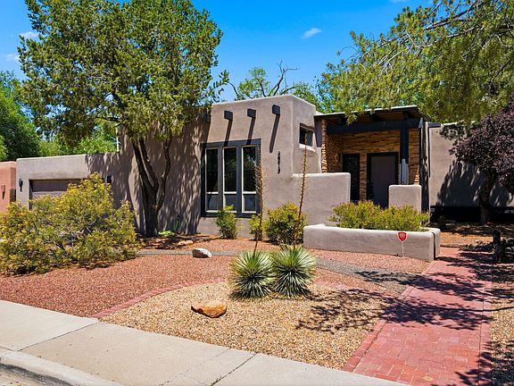 3rd image of 2213 Camino De Los Artesanos NW