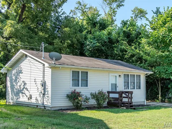 280 E Oak St, Saint Clair, MO 63077
