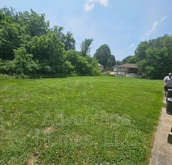 801 Johnson Cir #B — Photo 25