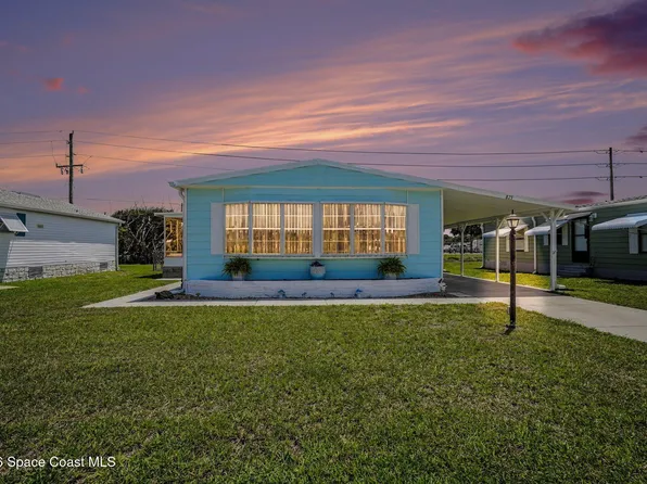 823 Vireo Dr, Barefoot Bay, FL 32976