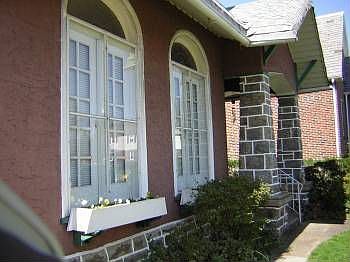 2nd image of 2104 Ripley St