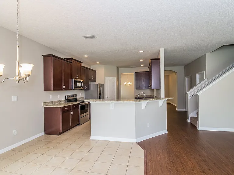 819 Celebration Ln — Photo 5
