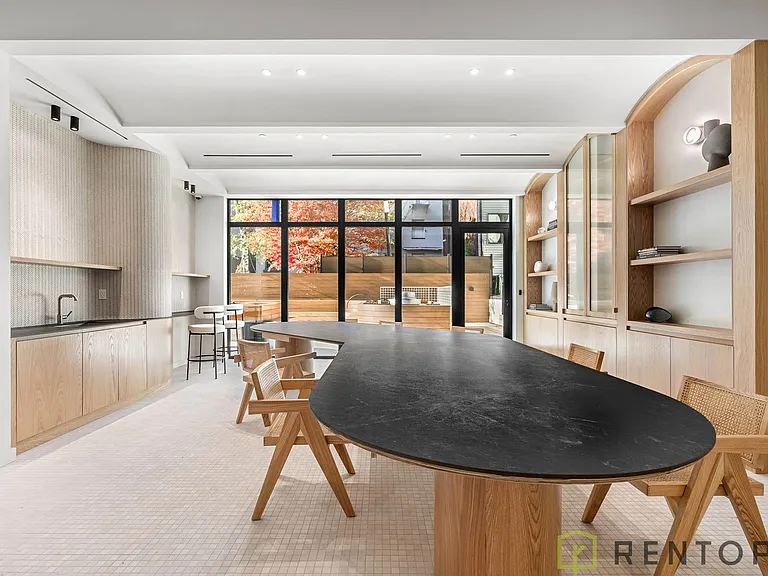 210 Greenpoint Ave #6C — Photo 10