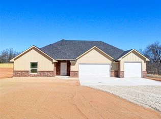 29174 Osage Hills Dr, McLoud, OK 74851