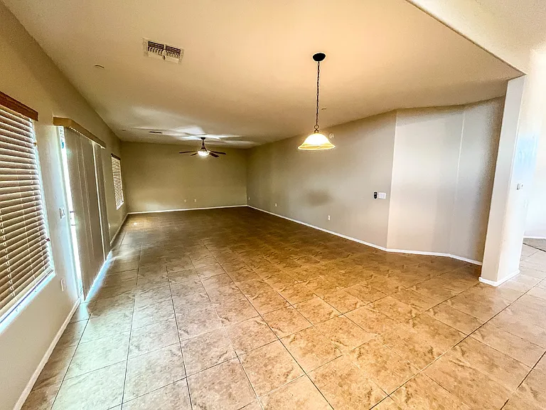 853 W Calle Barbitas — Photo 8
