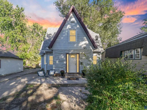 824 N Walts Ave, Sioux Falls, SD 57104