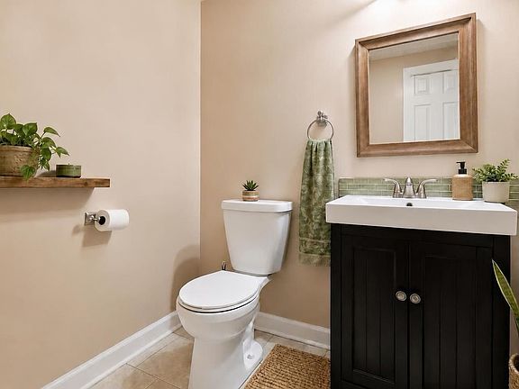 3rd image of 404 Callie Ct #1A