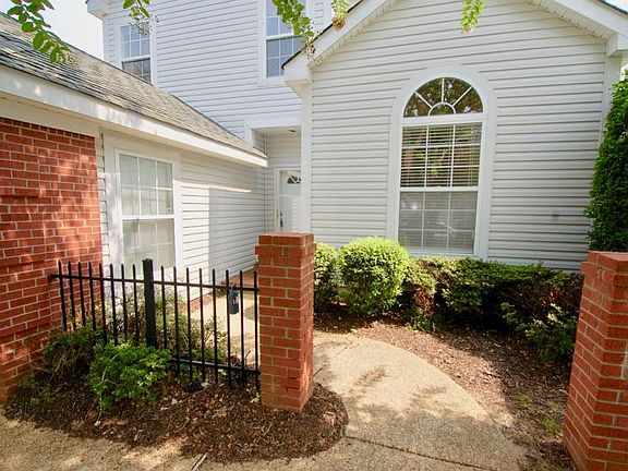 3rd image of 2193 Creeks Edge Dr