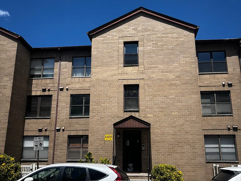6409 Liberty Ave #I3 — Photo 3