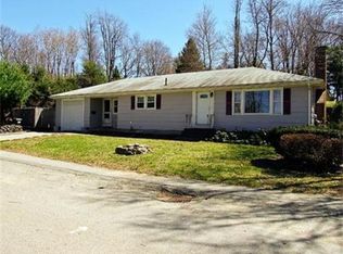 2 Athens St, Auburn, MA 01501