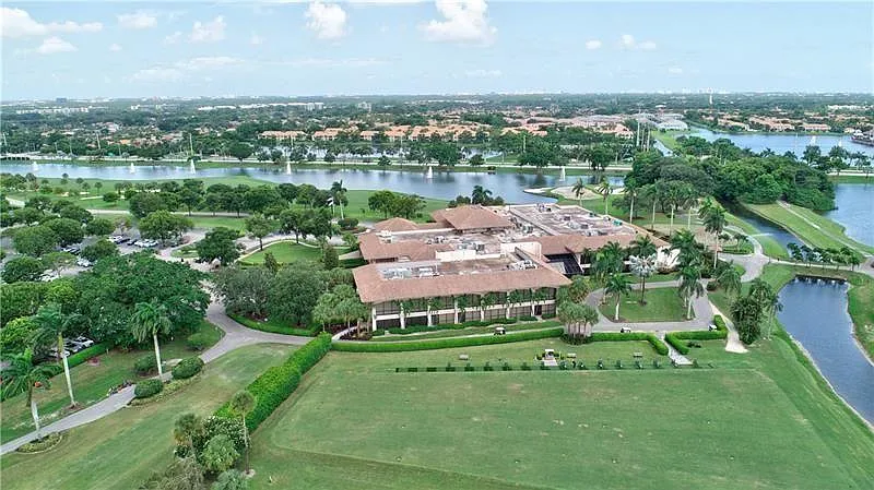 Building Photo - 7448 La Paz Blvd #104