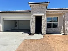 4 bed, 2.0 bath, 1919 sqft, $2,080 — Photo 2