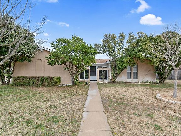 2nd image of 3001 S Murco Dr