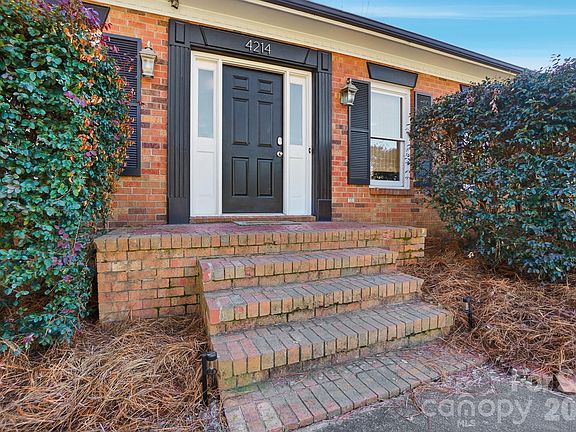 2nd image of 4214 Glen Haven Dr SW