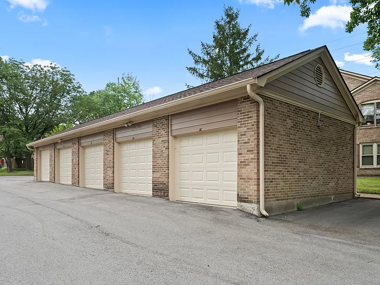 10331 Shelbyville Rd — Photo 22