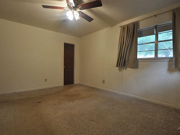 4th image of 3328 Shady Trail Dr