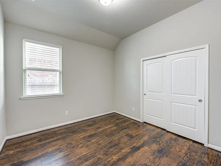 5314 Silver Ledge Dr — Photo 43