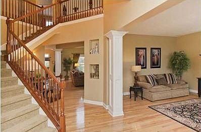 2nd image of 10219 Archer Ln