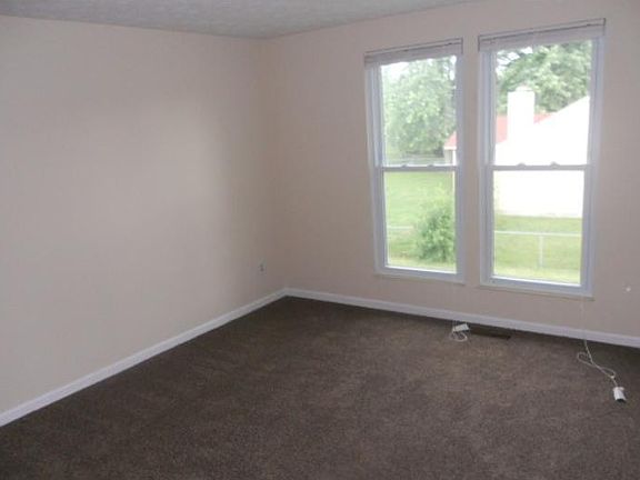 5th image of 7751 Chatham Ct S