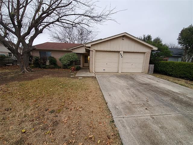 1st image of 552 Fox Dr