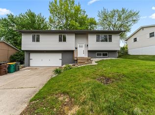 346 Fairway Dr, Fairborn, OH 45324