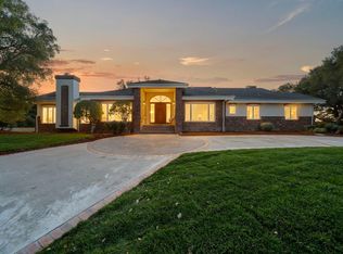 22334 Regnart Rd, Cupertino, CA 95014