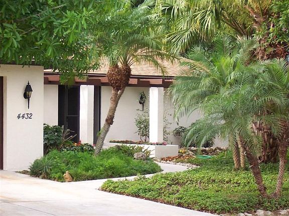 Tropical Low Maintenance Front Yard