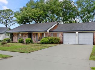 1607 Buescher Dr, Houston, TX 77043