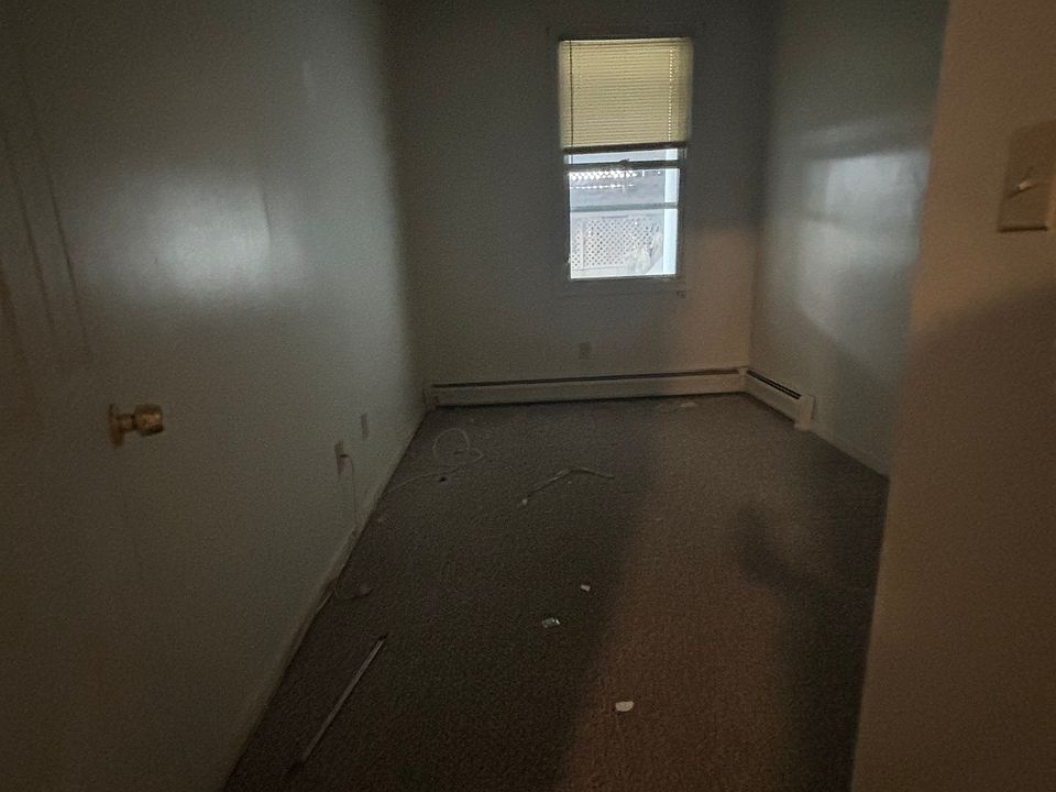 2nd image of 51 E 21st St APT 1