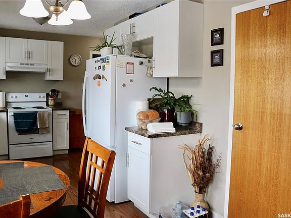 5th image of 105 Garry STREET