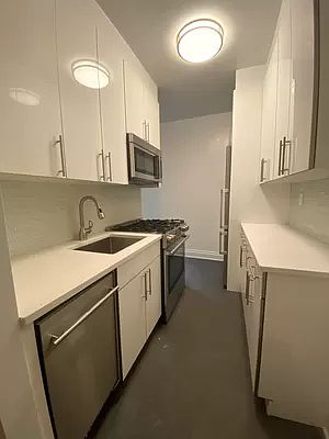 1st image of 414 W 44th St #2D