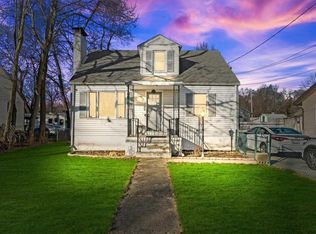 309 Violet Ave, Poughkeepsie, NY