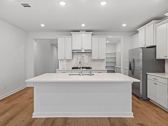 7th image of this home