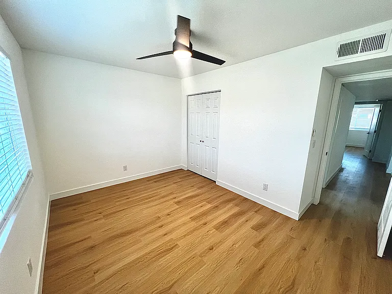 233 W Harvard Ave — Photo 12