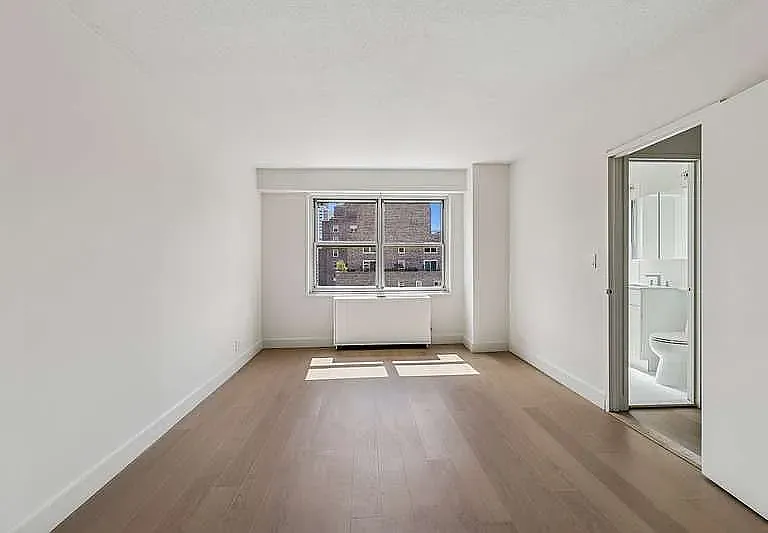 1520 York Ave #16D — Photo 10