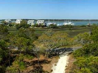 We 9th St, Folly beach, SC 29439