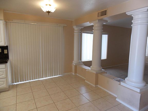 3rd image of 3223 E Wescott Dr