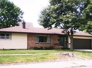 619 1st Ave NE, Hampton, IA 50441