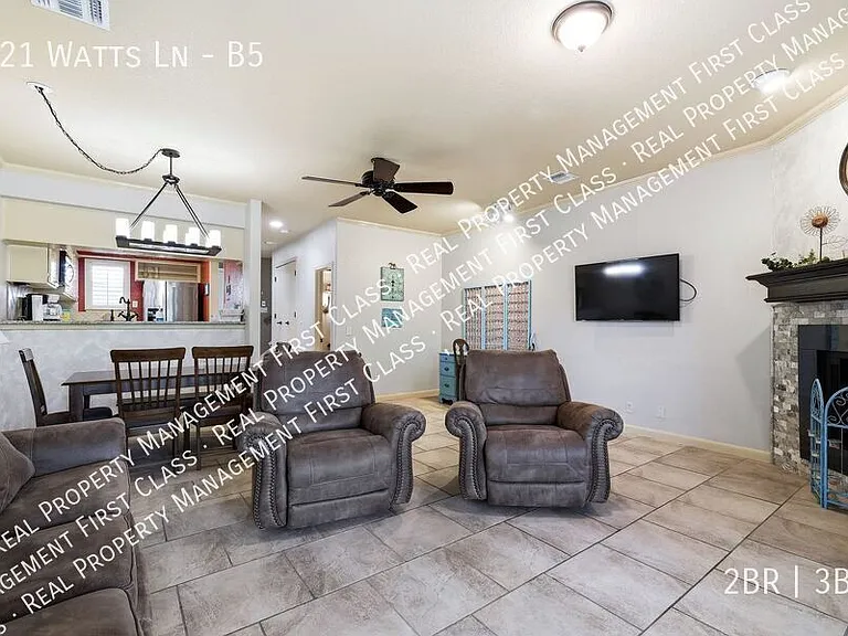421 Watts Ln #B5 — Photo 6