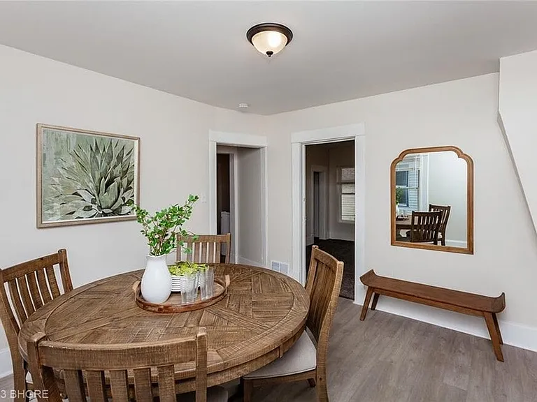 1215 Clark St — Photo 29